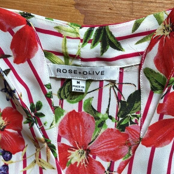 Bundle of Three 3 Assorted Women’s Sleeveless Blouses Size Medium - Picture 7 of 7